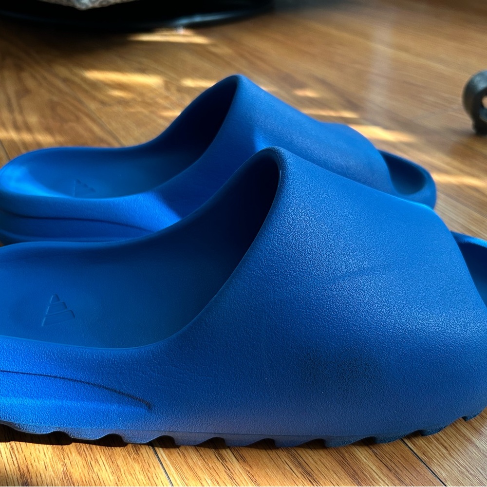 Yeezy blue slides